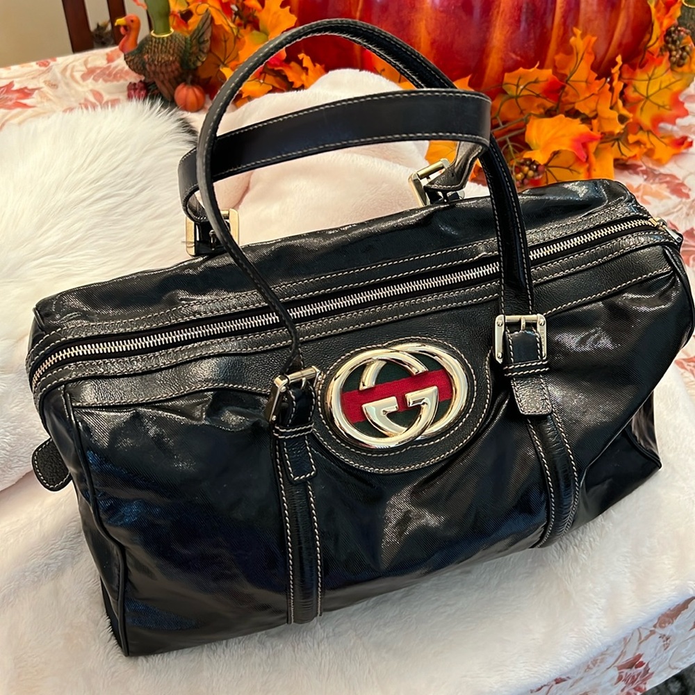 Gucci purse very similar to a speedy type look